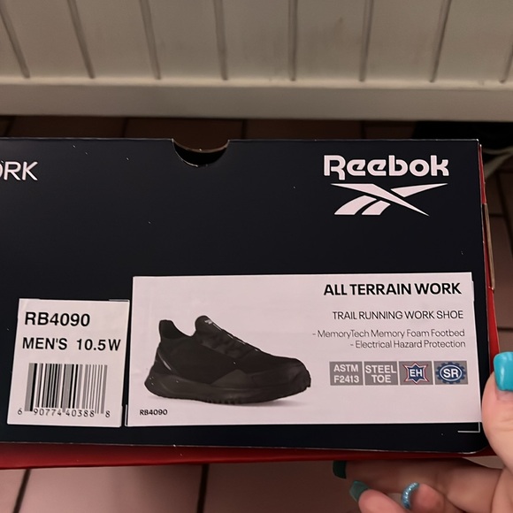 New! Reebok steel toe black sneaker size 10 1/2 wide - Picture 5 of 5